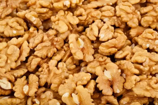 walnut kernels to boost