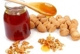 honey with walnuts to boost